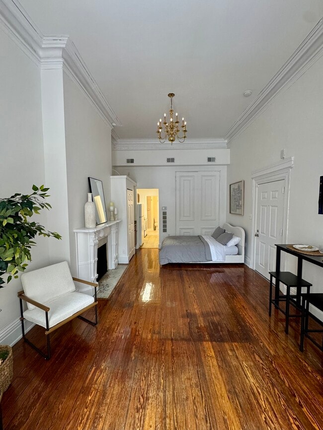 Photo - 10-16 E Chase St