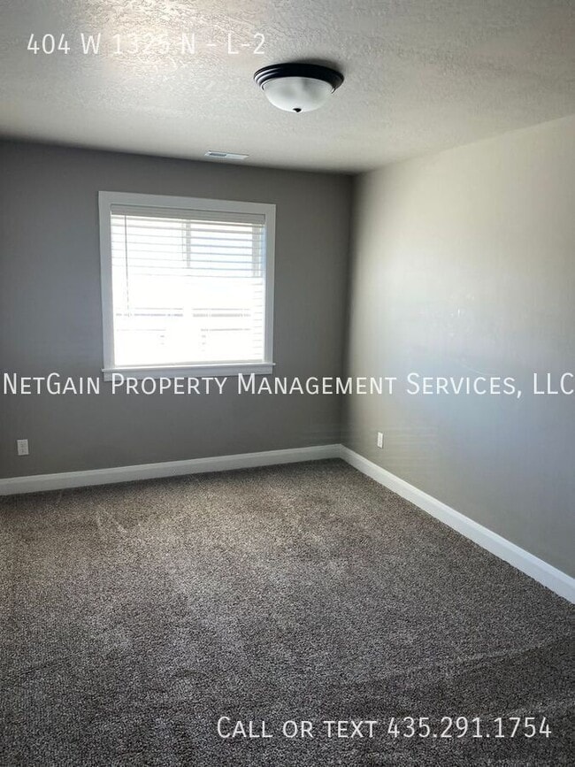 Photo - 404 W 1325 N