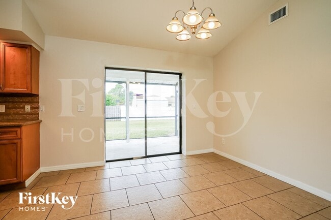 Photo - 17460 Oriole Rd