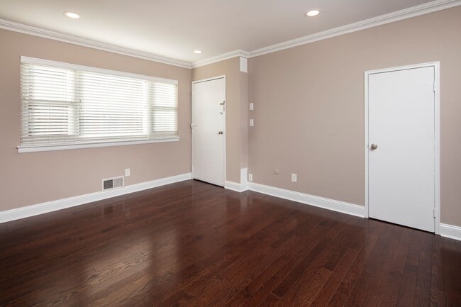Photo - Cambridge Manor