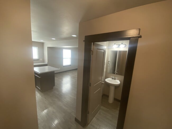 Photo - 3220 Savannah St