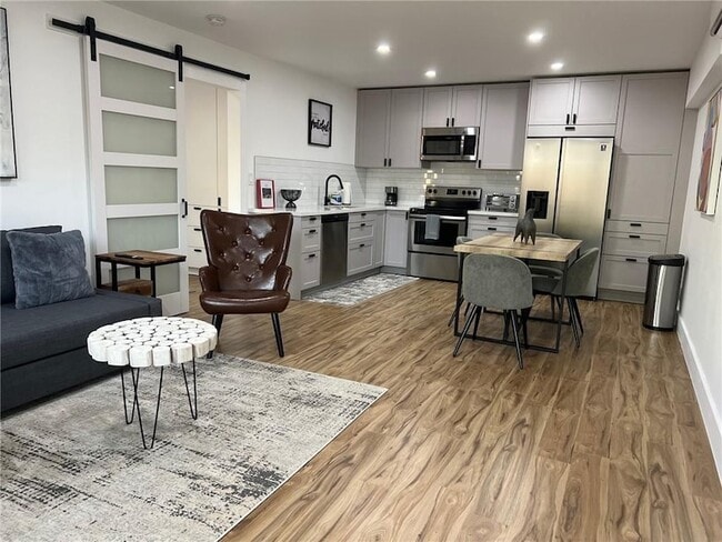 Photo - 1415 SW 9th St Unidad A