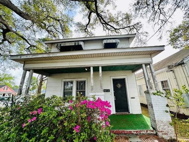 Photo - 301 S 13th St Unit 301 S 13th Street - Lower