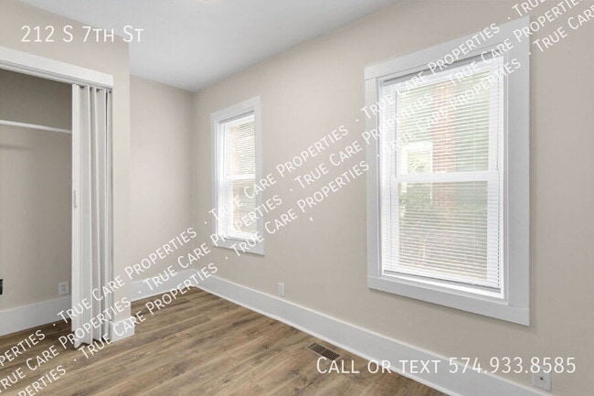 Photo - 212 S 7th St