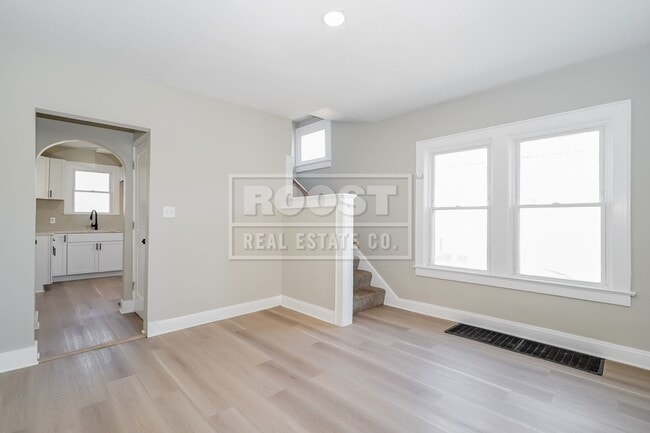 Photo - Welcome to this charming 3-bedroom, 1-bathroom house located in the heart of Columbus, OH!