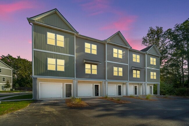 Exterior - 107 Aplomb Aly Townhome