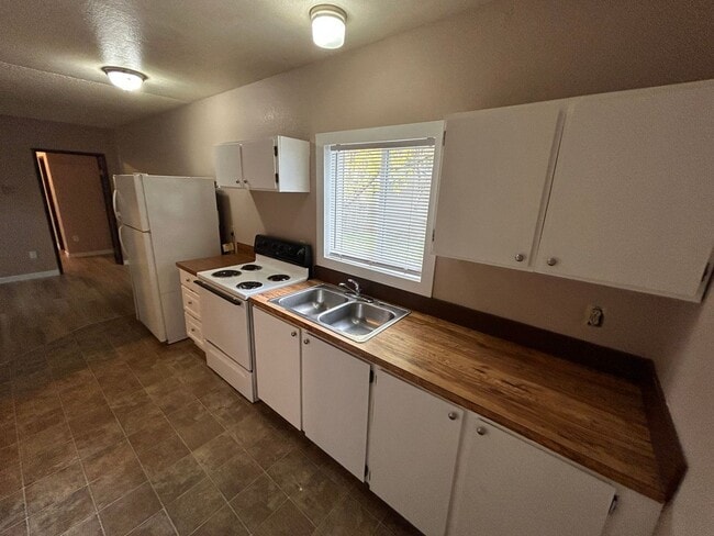 4708 N Napa St Unidad 3