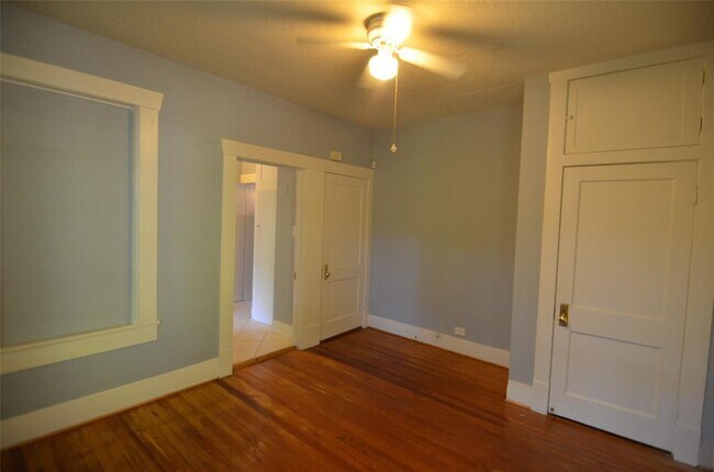 Photo - 1130 E 23rd St