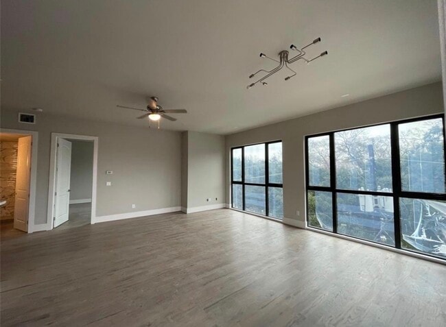 Photo - 2727 Houston Ave Unit 205