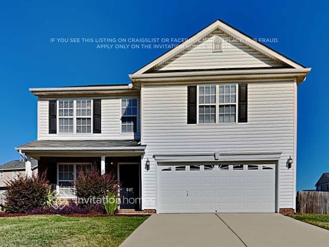 Photo - 607 Brassfield Dr House