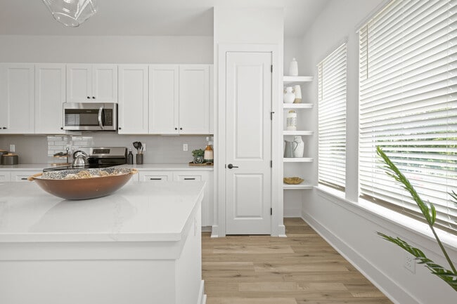 Cascadia at Highland Creek apartments — community photo