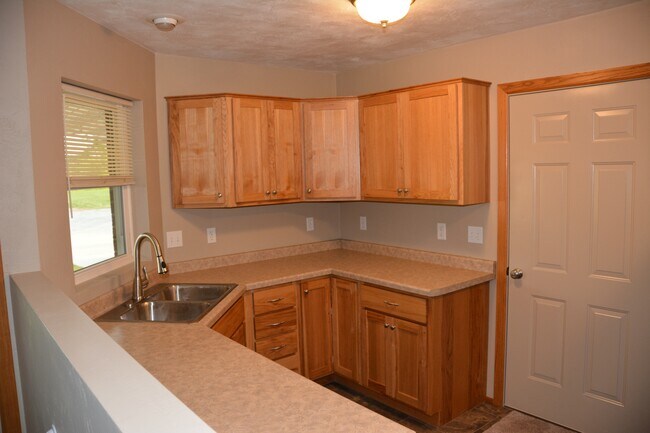 Quality Cabinetry - 325 Cordy Lane