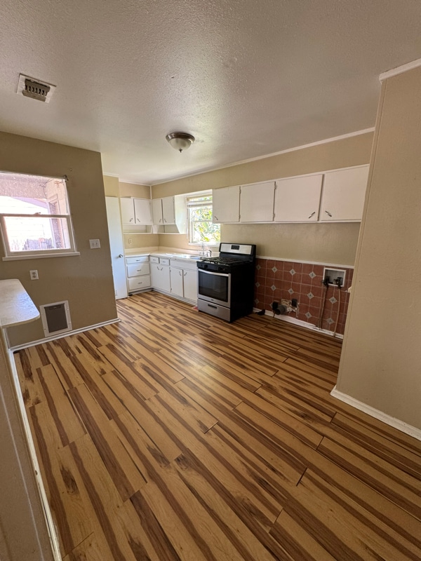 Photo - 2800 Redwood St