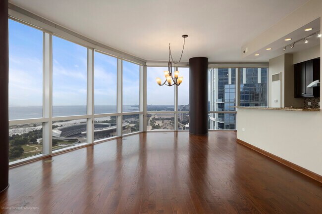 Photo - 1211 S Prairie Ave Unit 3404