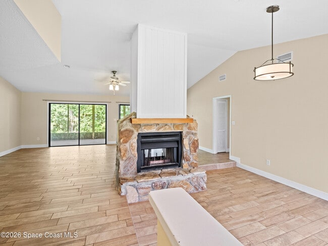 Photo - 3725 Laurette Rd