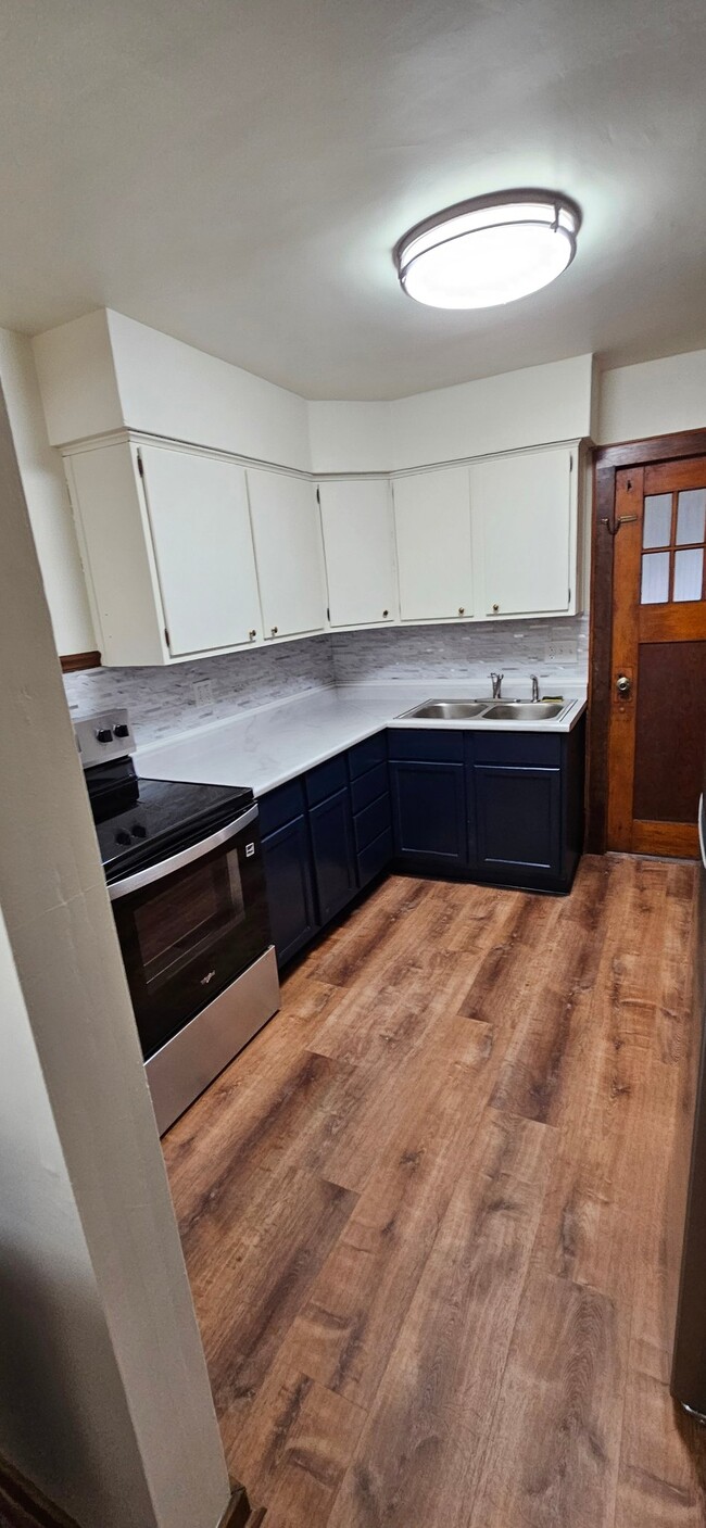 Photo - 208 W Sycamore St Unidad 3B