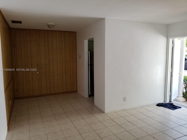 Photo - 701 NW 1st St Unidad 19