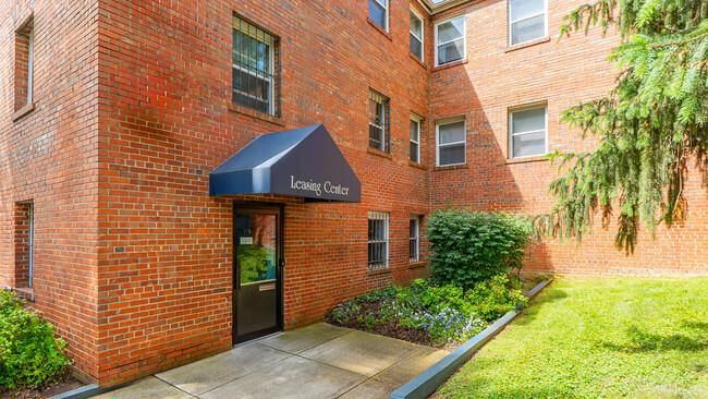 Eagles Crossing Apartments - Eagles Crossing Apartments