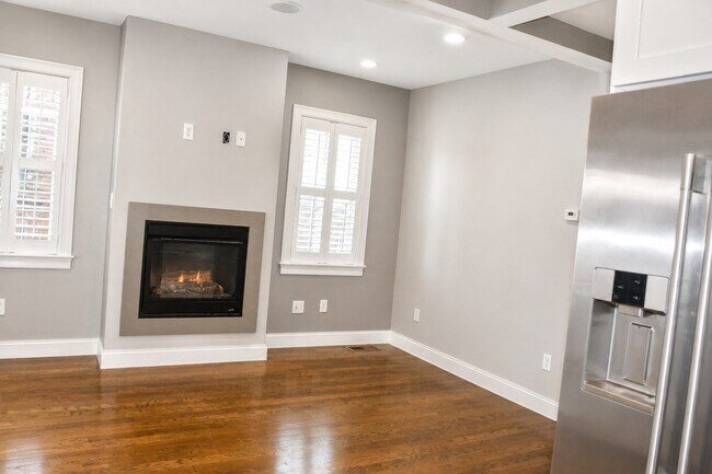 Photo - 149 G St Unit 1