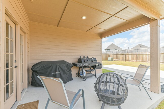 Photo - 15271 Snowdrop Field Dr