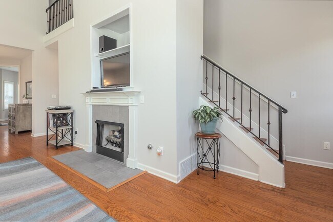 Photo - 10492 Ashfarm Way