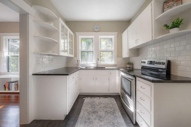 Photo - 5708 N Suwanee Ave Unit ID1271930P