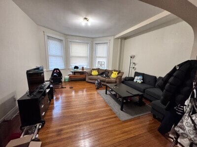 Building Photo - 24 Euston St