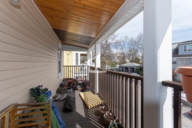 Photo - No Brokers Fee, In-Unit Washer and Dryer, Parking Included