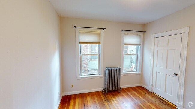 Building Photo - 692 Columbia Rd Unit 1 Rental