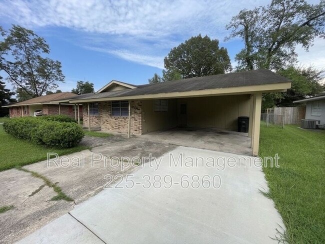 Photo - 275 W Chalfont Dr