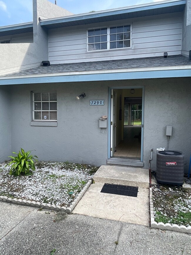 Building Photo - 7290 Daniel Webster Dr