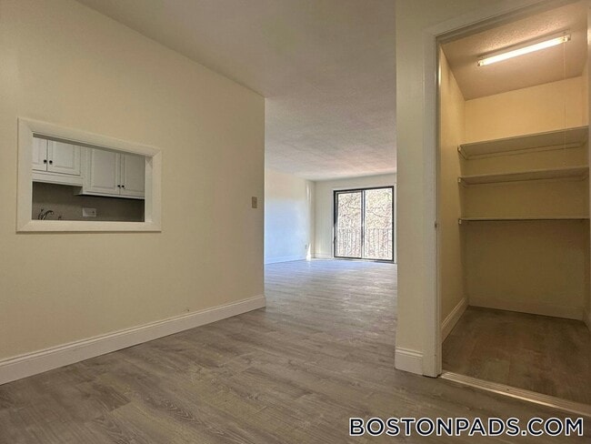 7 Gorham Ave Unit 18