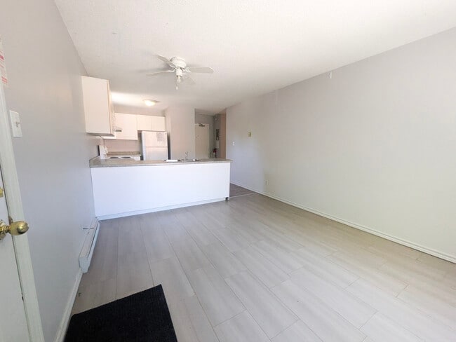 Photo - Student Rental at 32 Noecker! Unité 1