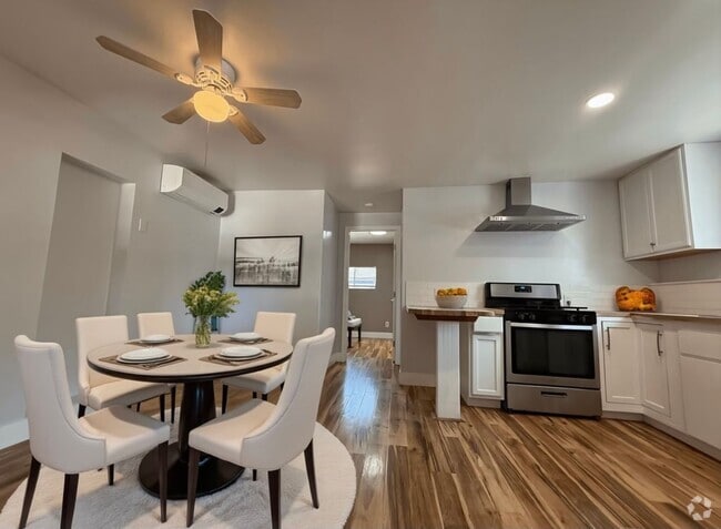 Building Photo - **For Rent: 2-Bedroom Home in Carmichael**