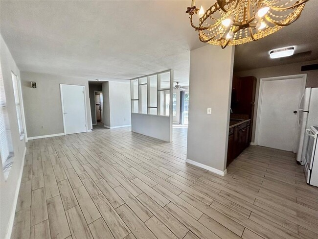 Photo - 21969 Beverly Ave