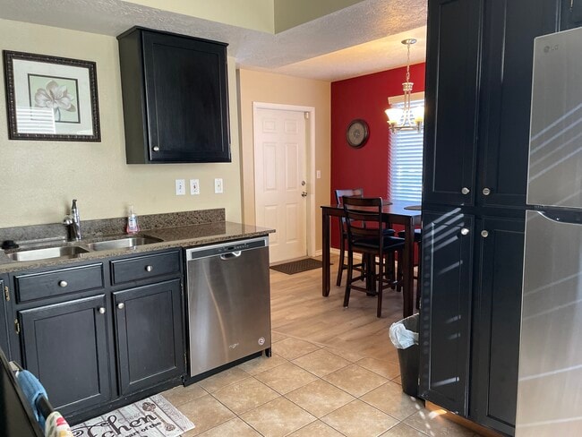 Photo - 1158 E 6600 S Unidad 104