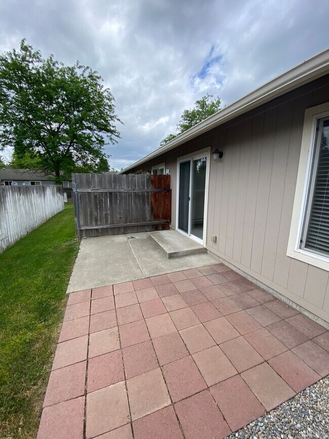 Canfield Court Condo (APP#170) - Canfield Court Condo (APP#170)