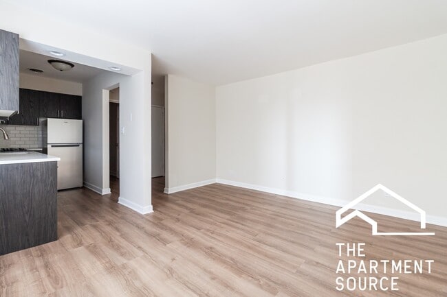 Photo - 5917 N Kenmore Ave Unidad 325