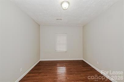 Photo - 3214 Kalynne St