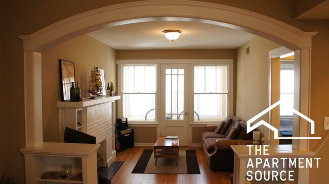 Photo - 2659 N Saint Louis Ave Unit 2