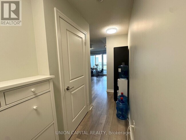 Photo - 2015 Sheppard Ave E Unit 1405