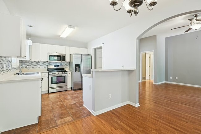 Photo - Cherokee Court Apartments