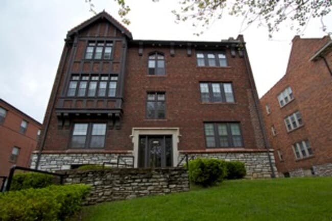 Photo - 7543 Buckingham Dr Apartment Unit #2W