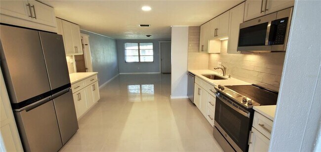 Photo - 5529 Nutmeg Ave