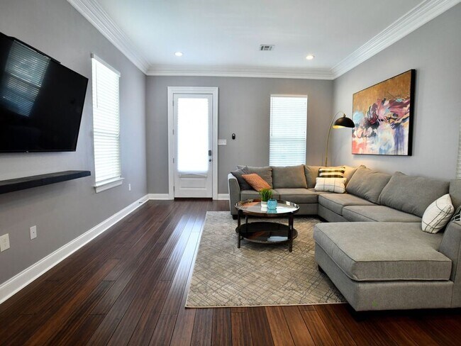 Photo - 1824 Onzaga St Unit A