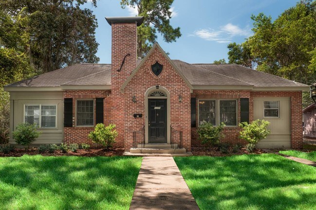 Building Photo - Alligator Alley Rental