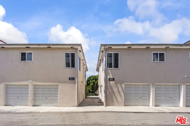 Photo - 934 2nd St Unit 3