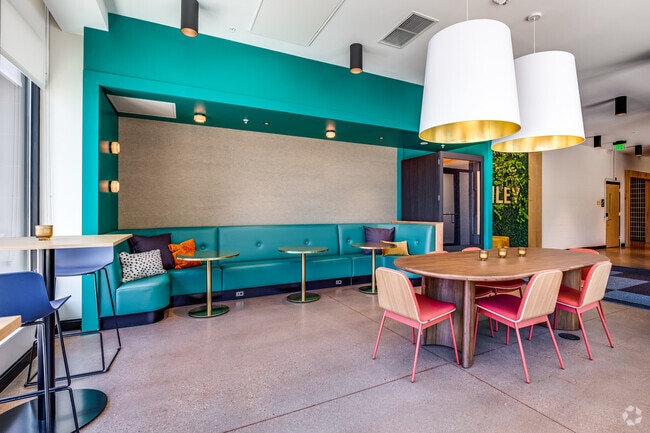 Lobby Lounge - Riley