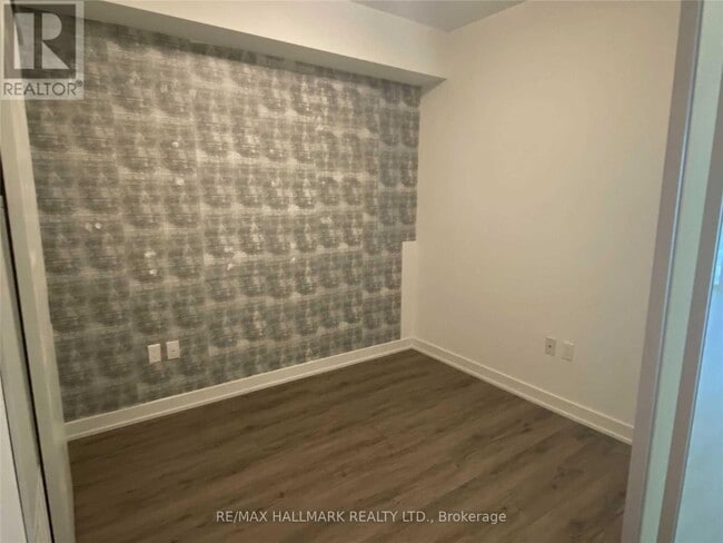 Photo - 15 Queens Quay E Unit 416