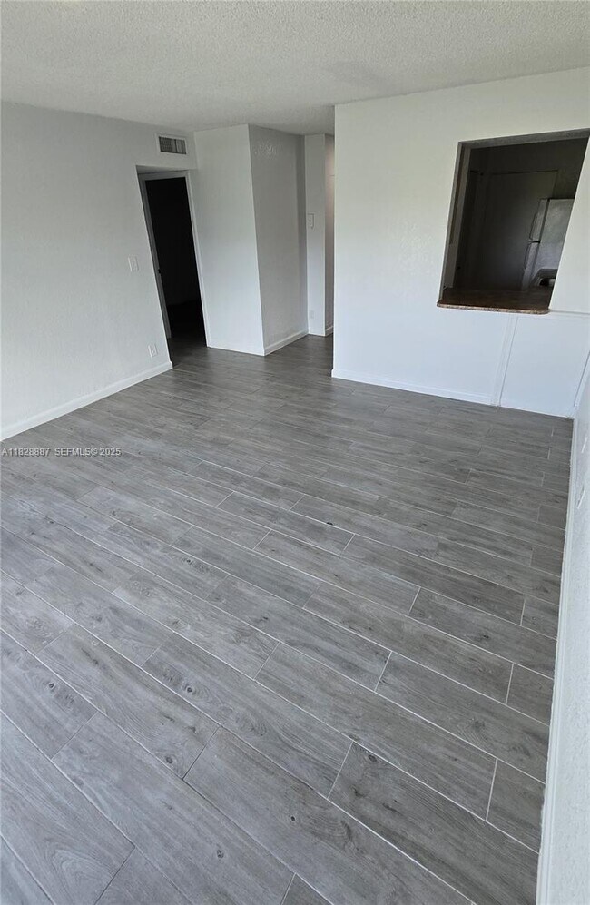 Photo - 11110 SW 196th St Unit 409